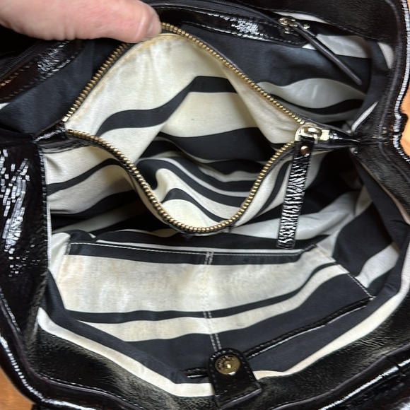 Kate Spade patten leather bag - Picture 11 of 11